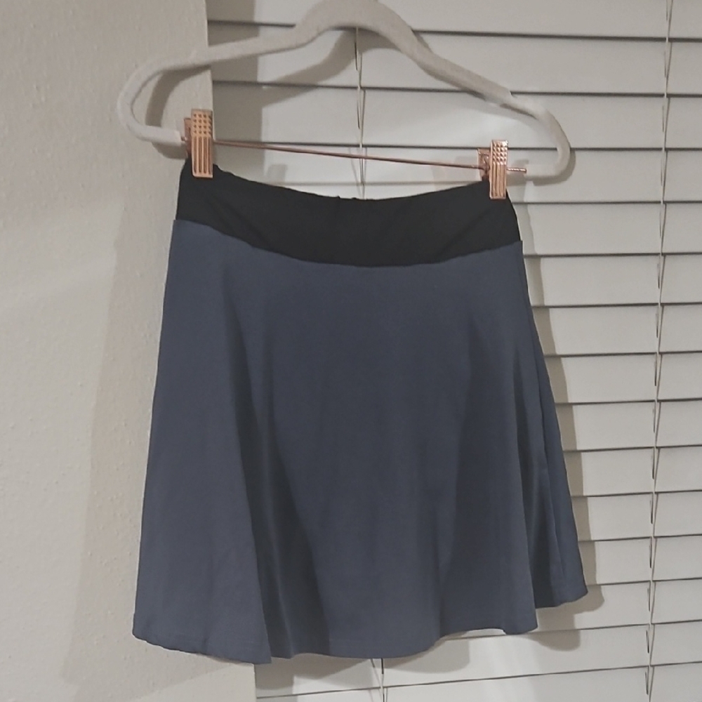 SHEIN Two-Tone Mini Skirt in Black and Gray